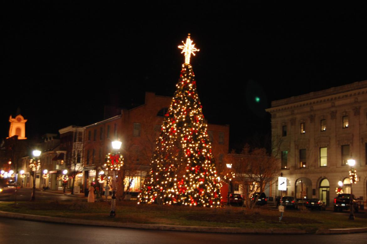 Gettysburg Christmas Tree Lights Gettysburg Daily