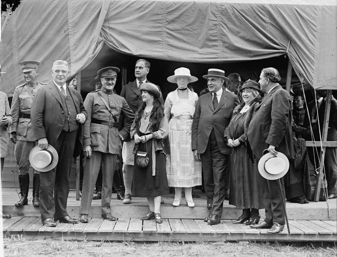 President Harding with dignitaries