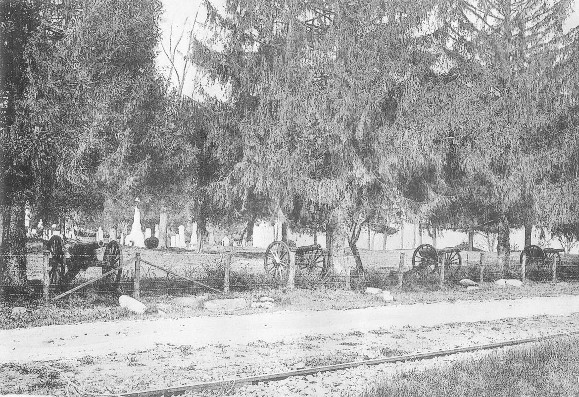 Historic photo of trolley on Cemetery Hill
